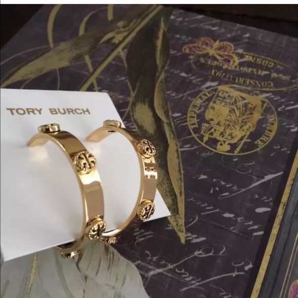 New! Tory Burch Gold Hoop Logo Earrings - Picture 2 of 3